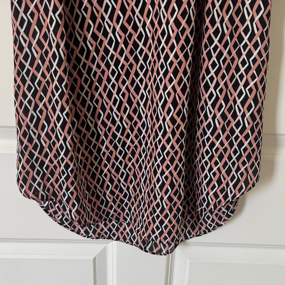 Worthington Geometric Black and Pink Blouse - Picture 2 of 9